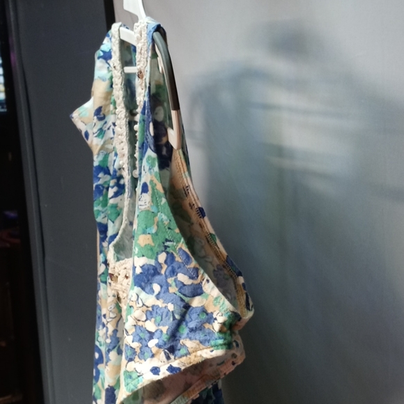 Cute crochet tank - Picture 5 of 6